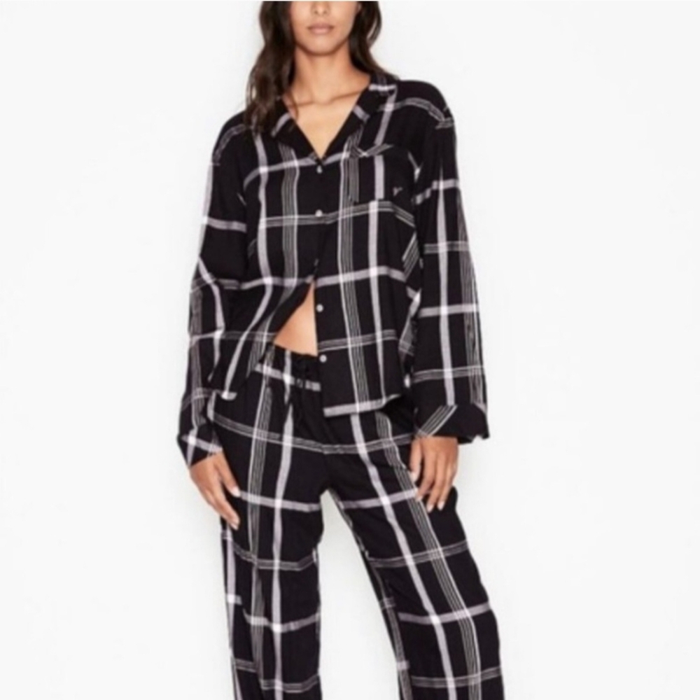 Victoria's Secret Black and White Plaid Pajama Set
